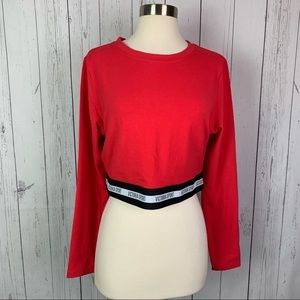 Victoria Sport | red crop top